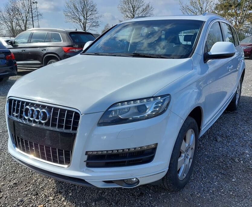 Q7