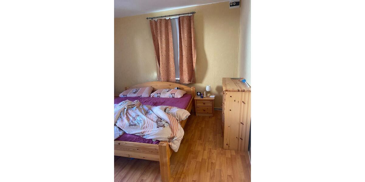 Einfamilienhaus Schmalkalden - 7 Zimmer, 142 m&sup2;, 110.000&euro; | Angebot:25900006