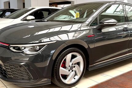VW Golf 21.220 km 29.895 &euro; Köln 51067