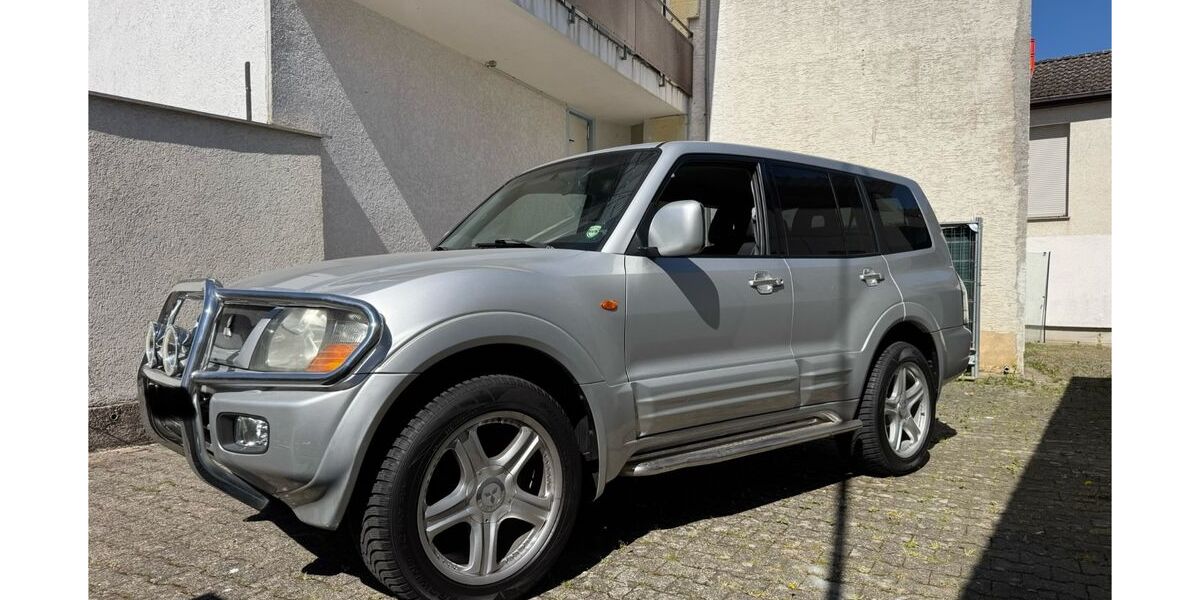 Mitsubishi Pajero 24.000 km 14.700 &euro; Wiesbaden 65207