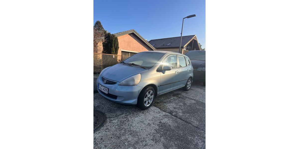 Honda Jazz 150.000 km 2.500 &euro; Berlin 12357