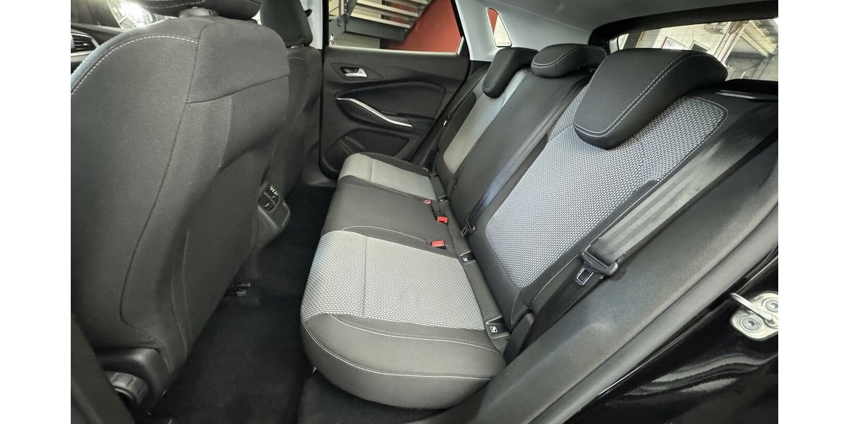 Opel Grandland 1.2 Turbo GS Line CarPlay Cam 29.999 km 17.440 &euro; Lich 35423