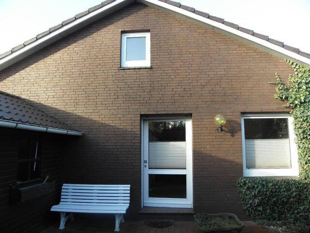 Einfamilienhaus Weener - 4 Zimmer, 120 m&sup2;, 800&euro; | Angebot:26017123