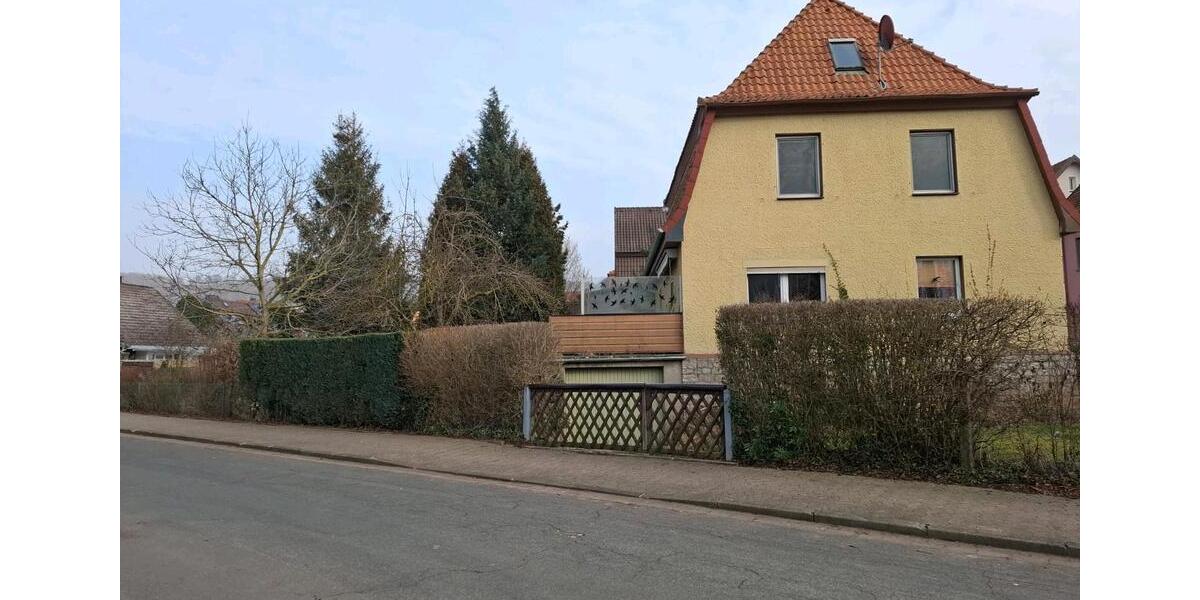 Einfamilienhaus Einbeck - 6 Zimmer, 135 m&sup2;, 85.000&euro; | Angebot:27030021