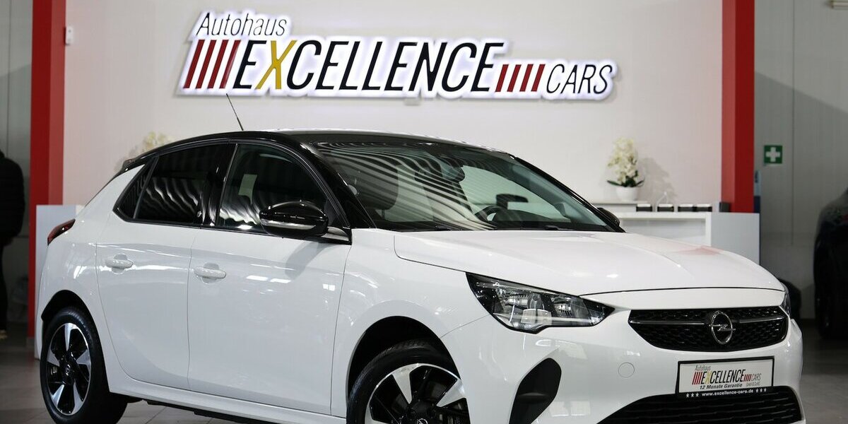 Opel Corsa F e EDITION STYLE SPORT / WHITE & BLACK / 53.000 km 14.900 &euro; Hamm 59077