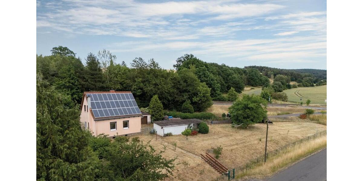 Einfamilienhaus Waltershausen - 4 Zimmer, 100 m&sup2;, 185.000&euro; | Angebot:26977838