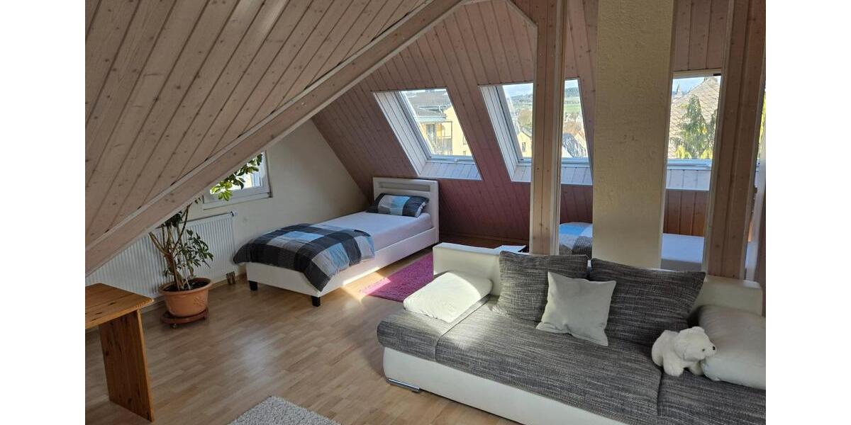 Mehrfamilienhaus, Wohnhaus Haiger - 11 Zimmer, 240 m&sup2;, 599.000&euro; | Angebot:26072521