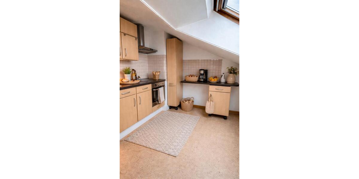 Dachgeschoßwohnung Pforzheim Nordstadt - 3 Zimmer, 60 m&sup2;, 345&euro; | Angebot:26271054