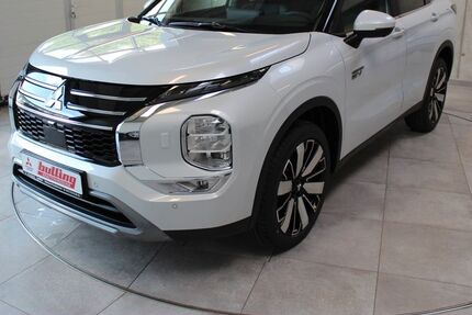 Mitsubishi Plug-in Hybrid Outlander 1.500 km 43.900 &euro; Alfdorf-Pfahlbronn 73553