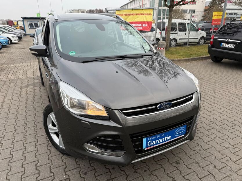 Ford Kuga 164.851 km 10.200 € Offenbach 63071