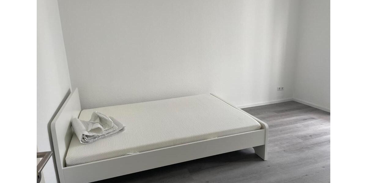 Etagenwohnung Karlsruhe Mühlburg - 5 Zimmer, 117 m&sup2;, 500&euro; | Angebot:26084835