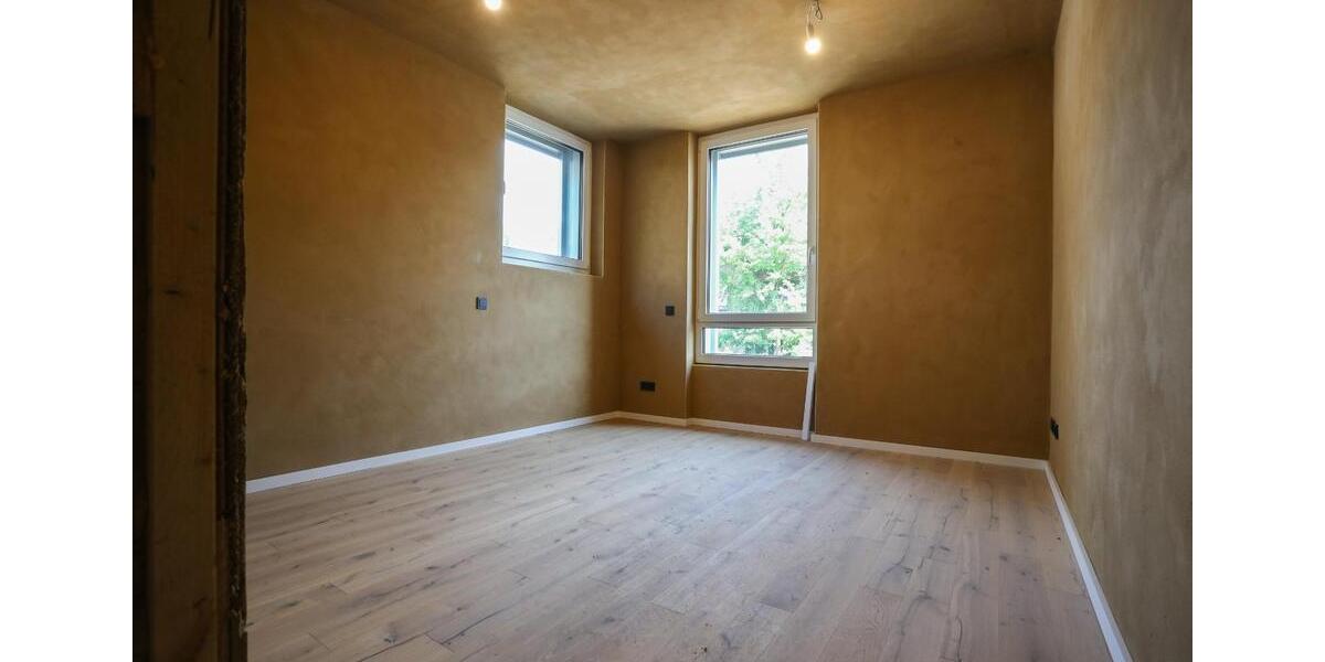 Doppelhaushälfte Stolberg (Rhld.) Gressenich - 5 Zimmer, 250 m&sup2;, 2.300&euro; | Angebot:24274753