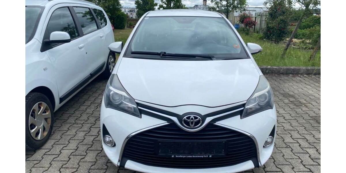 Toyota Yaris 122.000 km 5.600 &euro; Baienfurt 88255