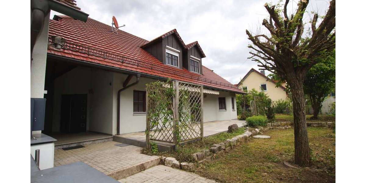 Einfamilienhaus Pilsach - 7 Zimmer, 167 m&sup2;, 585.000&euro; | Angebot:26854030