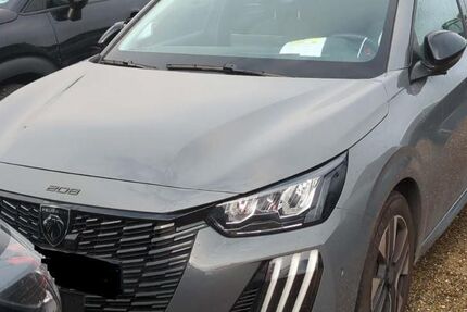 Peugeot 208 20.419 km 14.980 &euro; Rüsselsheim 65428