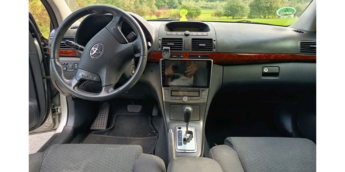 Toyota Avensis 215.000 km 7.000 € Dinslaken 46535