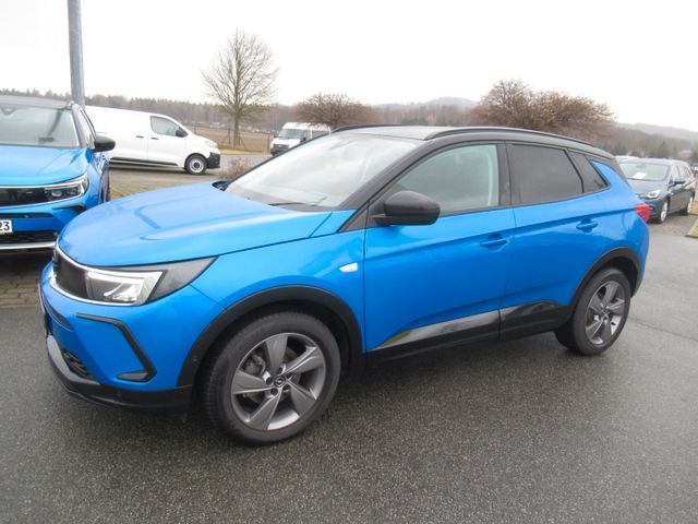 Opel Grandland (X) 27.500 km 21.500 &euro; Ebersbach 02730