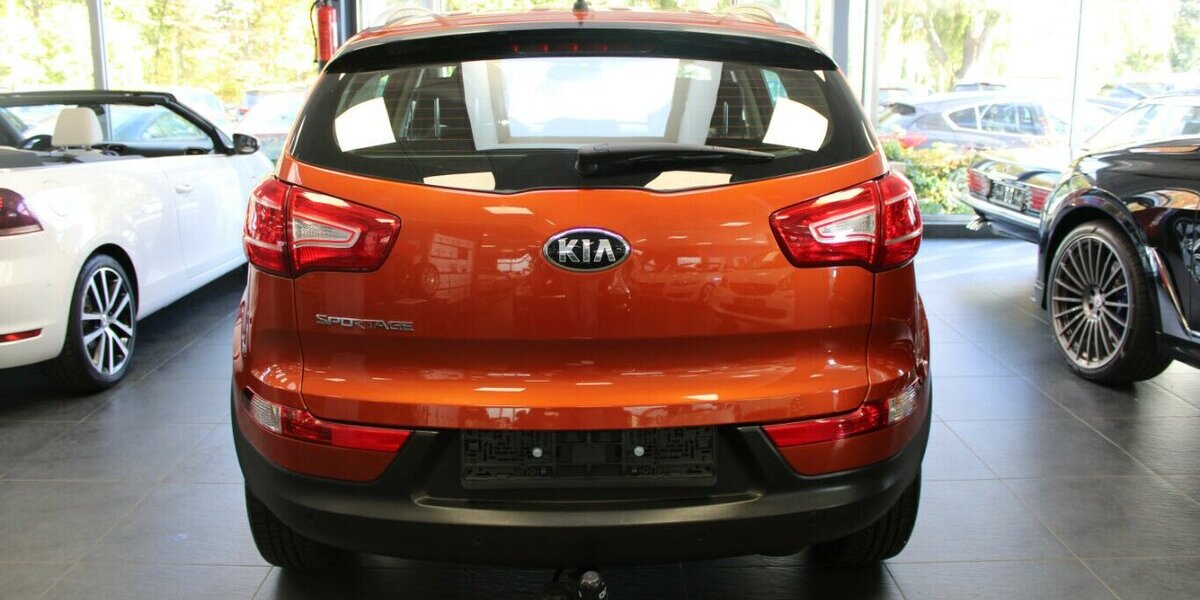 Kia Sportage 1.6 GDI 2WD Attract 114.879 km 9.980 € Euskirchen 53881