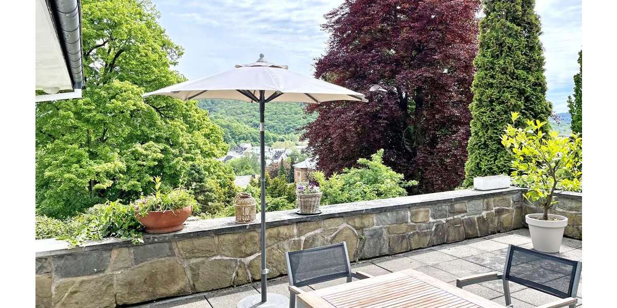 Einfamilienhaus Dillenburg - 5.5 Zimmer, 264 m&sup2;, 575.000&euro; | Angebot:26004713