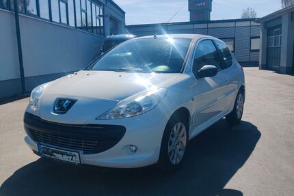 Peugeot 206 49.990 km 3.500 &euro; Niederdorf 09366