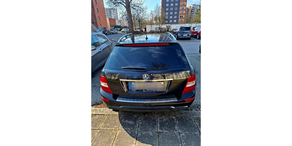 Mercedes-Benz C 250 284.000 km 5.800 &euro; Nürnberg 90403
