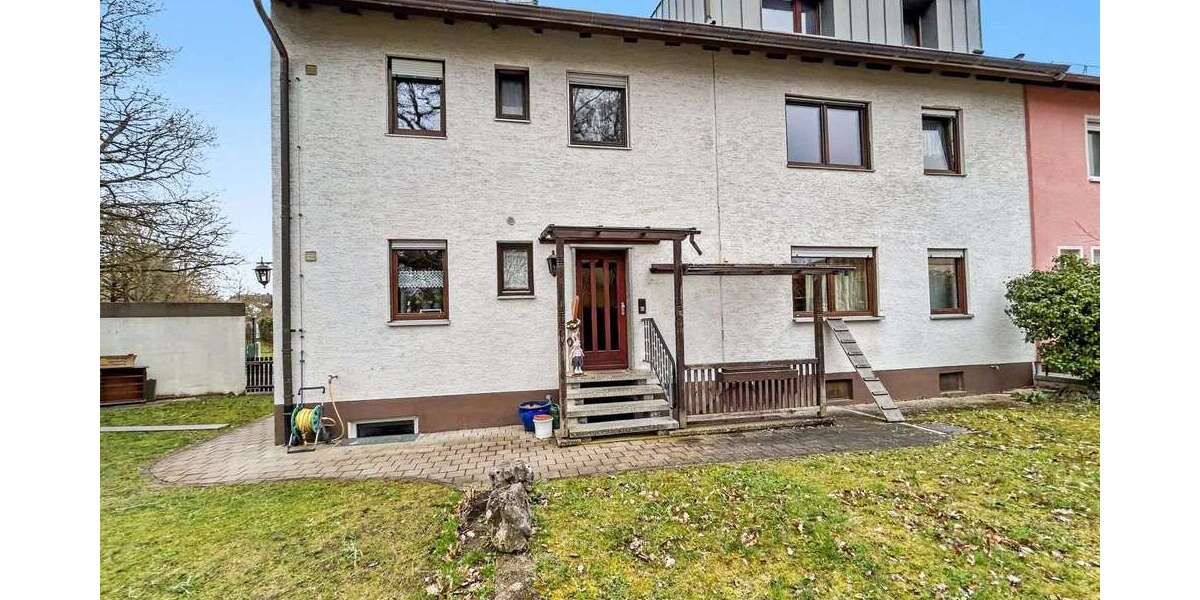 Etagenwohnung Gunzenhausen - 4 Zimmer, 111 m&sup2;, 299.000&euro; | Angebot:26373355