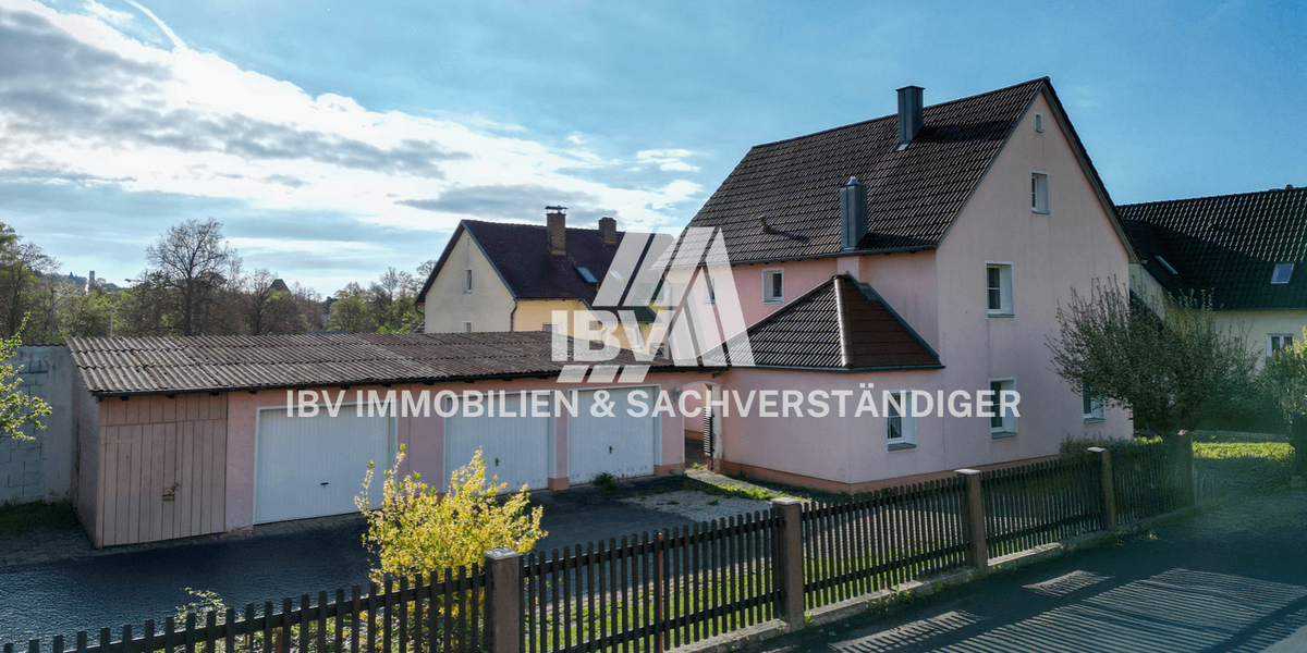 Einfamilienhaus Amberg - 6 Zimmer, 170 m&sup2;, 389.000&euro; | Angebot:26008006