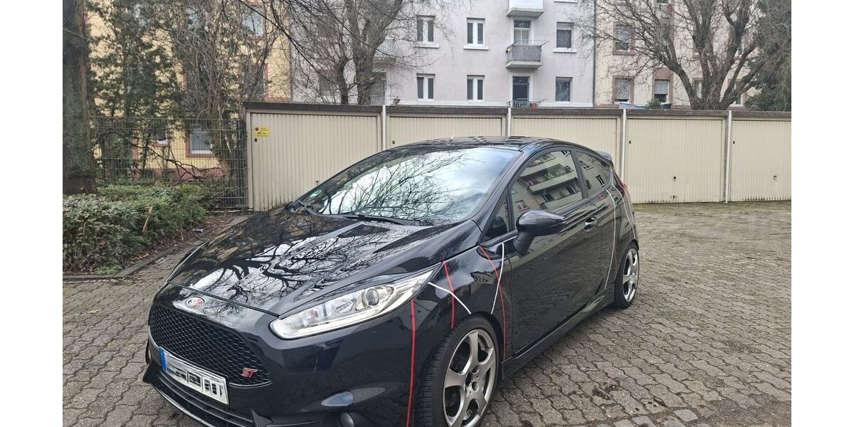 Ford Fiesta 142.000 km 9.899 &euro; Mannheim 68167