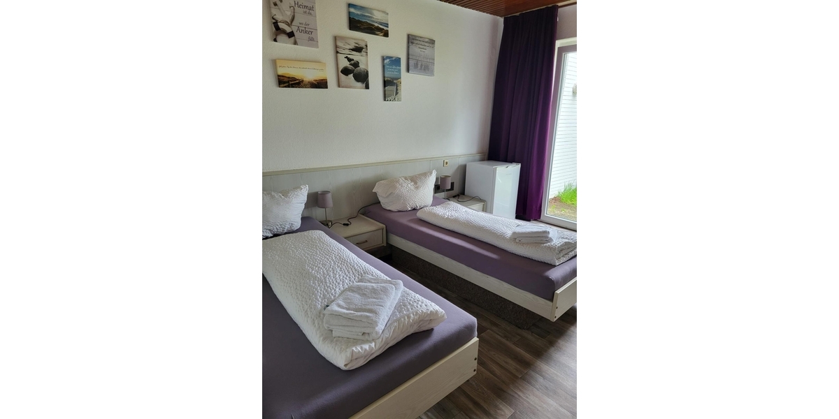 K357 Staffboarding – Monteurzimmervermietung, Vermittlung in Lübeck (Zweibettzimmer) - Zimmer Ratekau | Angebot:27225041