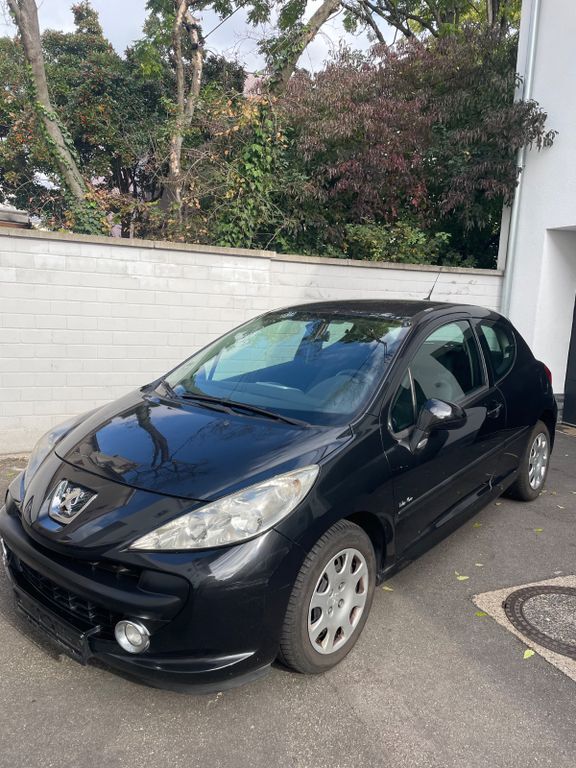 Peugeot 207 176.062 km 1.690 € Stuttgart 70376