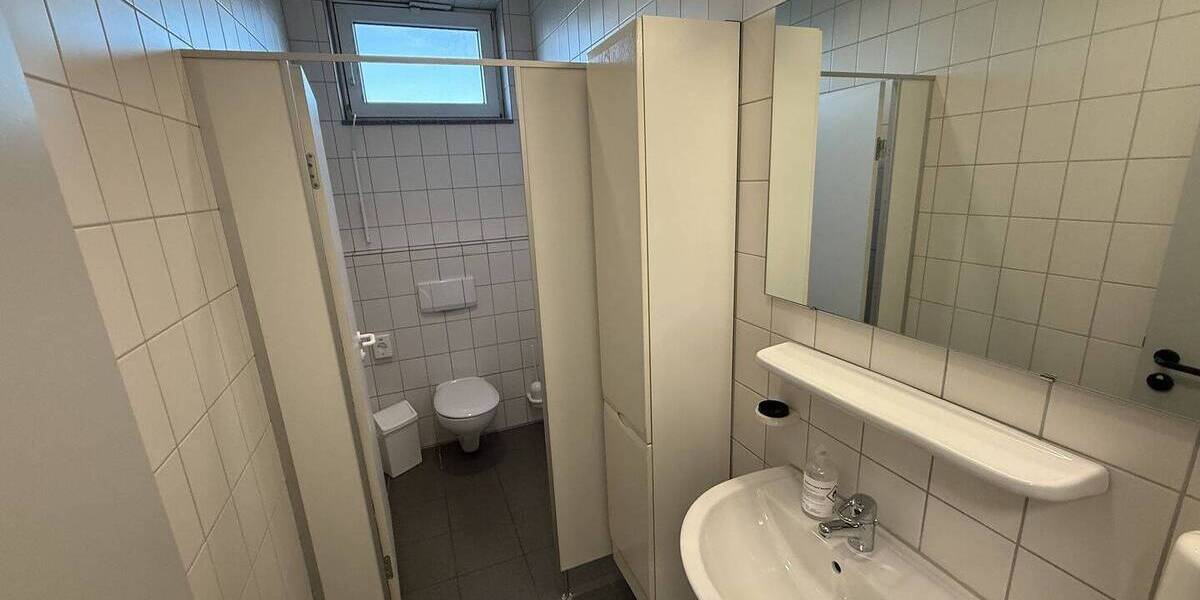 Gewerbeobjekt Kassel Waldau - 7 Zimmer, 2 m&sup2;, 2.100.000&euro; | Angebot:26696191