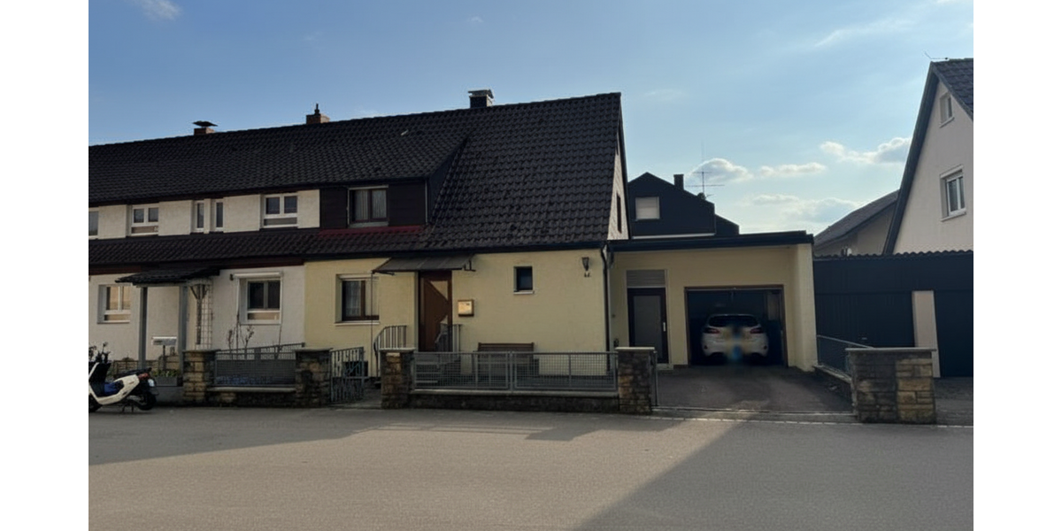 Einfamilienhaus Süßen - 5 Zimmer, 102 m&sup2;, 175.000&euro; | Angebot:26057377
