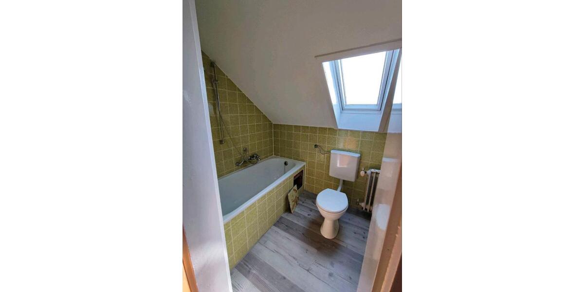 Dachgeschoßwohnung Giengen an der Brenz - 1 Zimmer, 35 m&sup2;, 76.000&euro; | Angebot:26446262