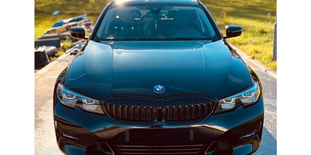 BMW 330 115.000 km 23.999 &euro; Strahwalde 02747