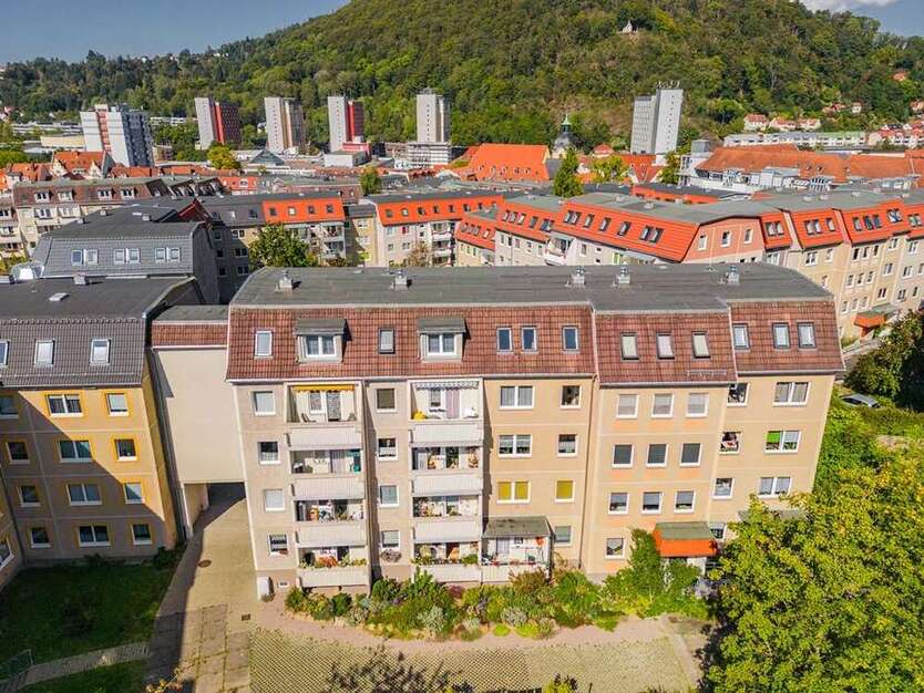 Wohnung zum Mieten in Suhl 393,98 € 60.95 m²