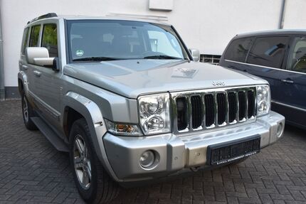 Jeep Commander 211.000 km 9.500 &euro; Trimbs 56753