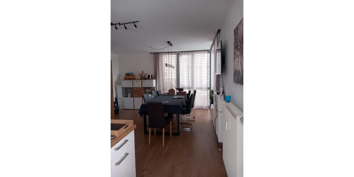 Etagenwohnung Kelheim - 6 Zimmer, 151 m&sup2;, 1.100&euro; | Angebot:25350077