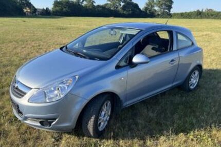 Opel Corsa 45.366 km 5.000 &euro; Finsterwalde 03238