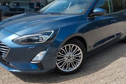 Ford Focus 116.000 km 14.990 &euro; Springe 31832