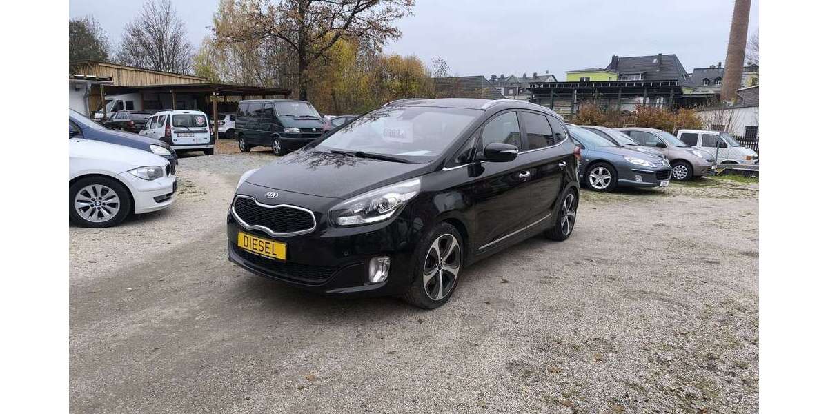 Kia Carens 156.000 km 6.999 &euro; Neukirchen 08459