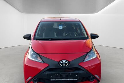 Toyota Aygo (X) 13.000 km 8.199 &euro; Goslar/Oker 38644