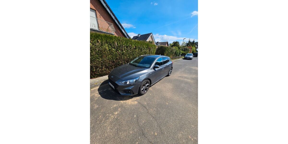 Ford Focus 127.680 km 9.900 &euro; Erftstadt 50374