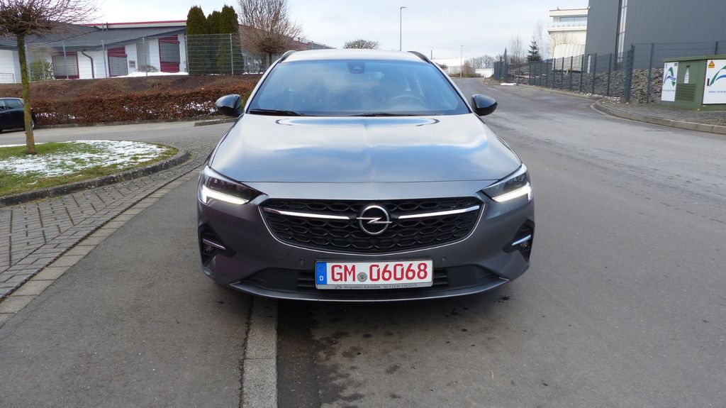 Opel Insignia 149.000 km 11.100 &euro; Bergneustadt 51702