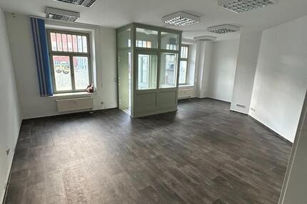 Gewerbeeinheit in der Stadtmitte von Altentreptow zu vermieten zimmer