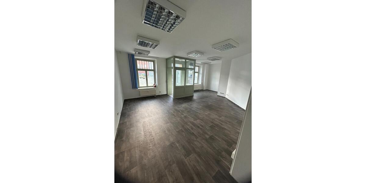 Gewerbeeinheit in der Stadtmitte von Altentreptow zu vermieten zimmer