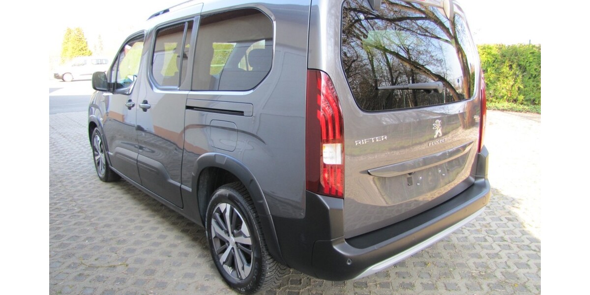 Peugeot Rifter GT-Line L2 53.975 km 20.900 &euro; Böhlen 04564