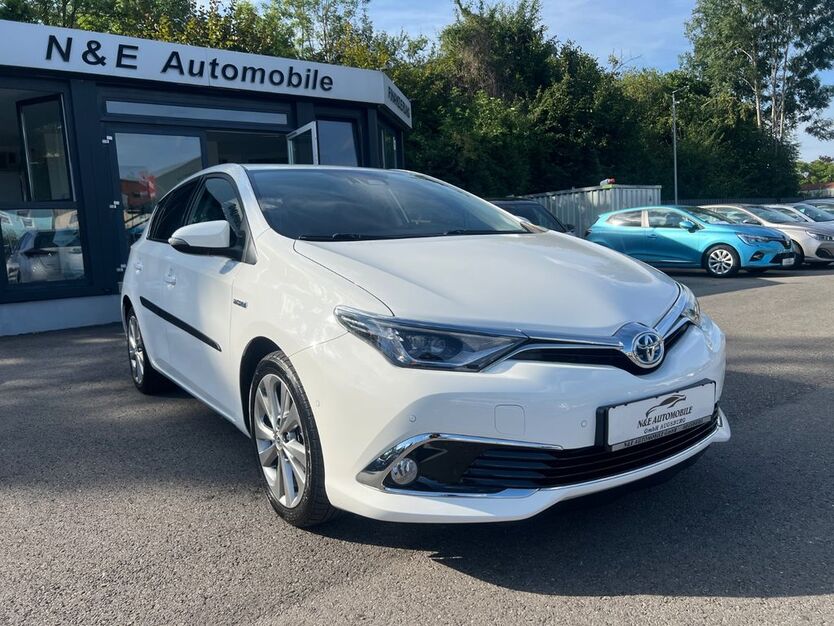 Toyota Auris 107.000 km 13.390 € Augsburg 86165