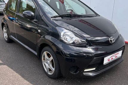 Toyota Aygo (X) 86.380 km 5.980 &euro; Ilmenau 98693