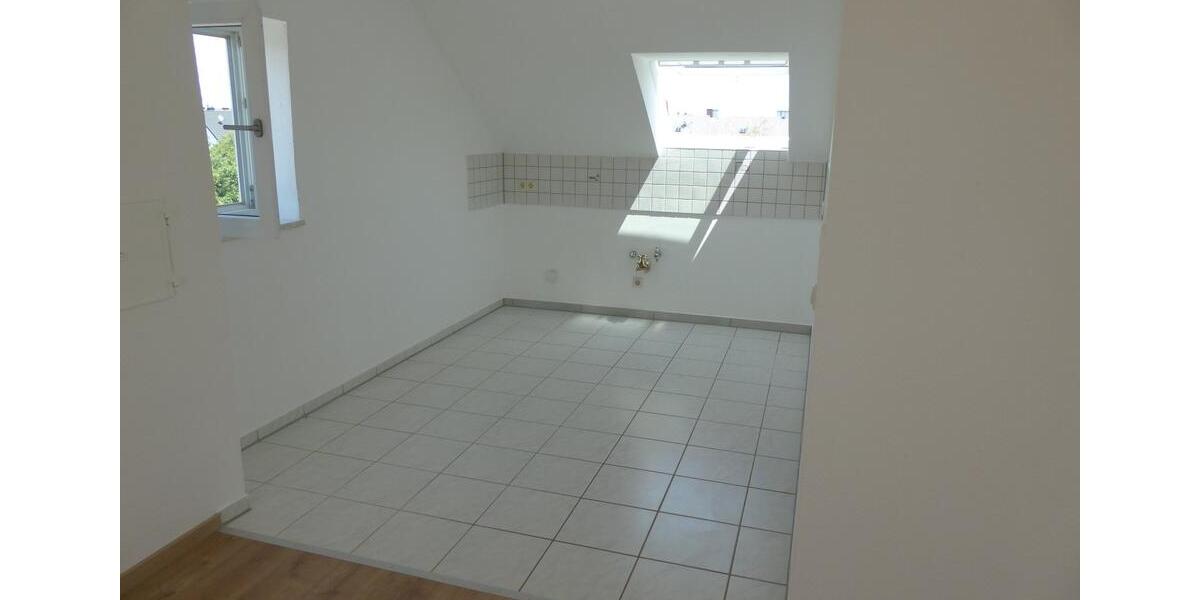 Dachgeschoßwohnung Dillingen an der Donau - 3 Zimmer, 63 m&sup2;, 219.500&euro; | Angebot:27083440