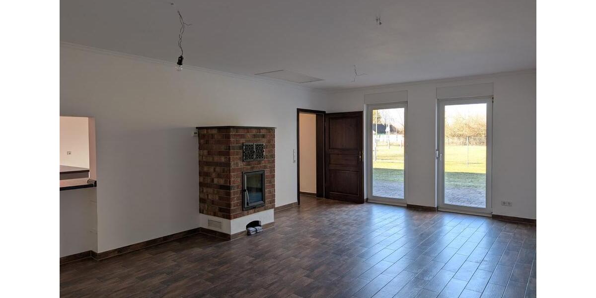 Bungalow Rathenow - 3 Zimmer, 117 m&sup2;, 1.200&euro; | Angebot:24736992